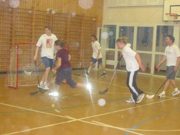 Photo 3 – Unihockey à Montreux (15 mars)