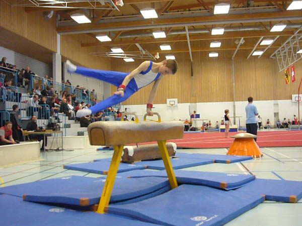 Photo 21 – Fribourgeoise et bernoise à Wünnewil (12 avril)